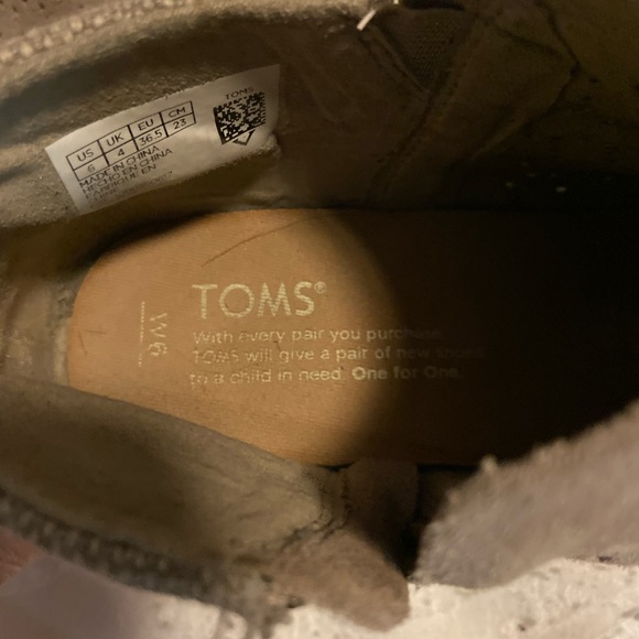 Tom’s booties - Picture 3 of 6